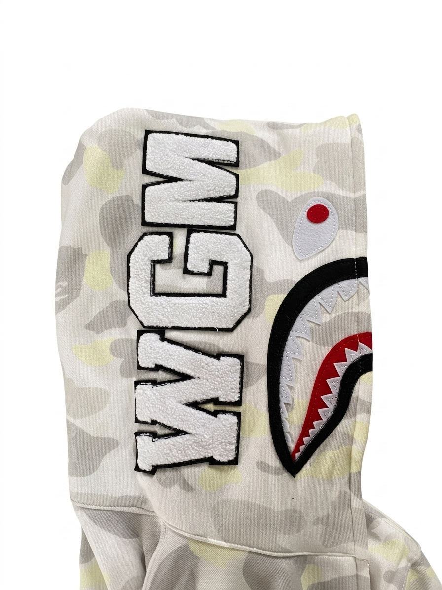 Polerón BAPE Shark Full Zip Hoodie – Camo Blanco